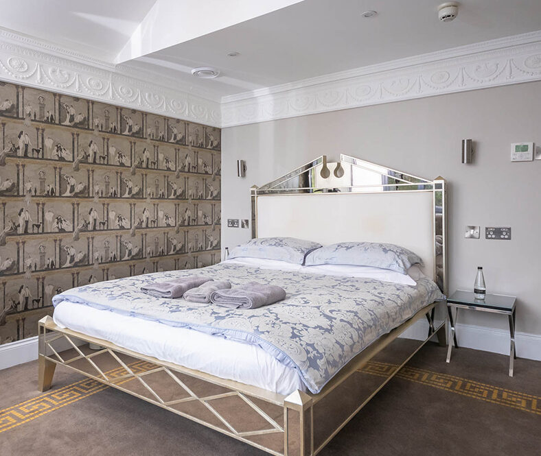 Boutique Hotel Rooms in Guildford – 4-Star Comfort 5 minutes from Guildford Town Centre