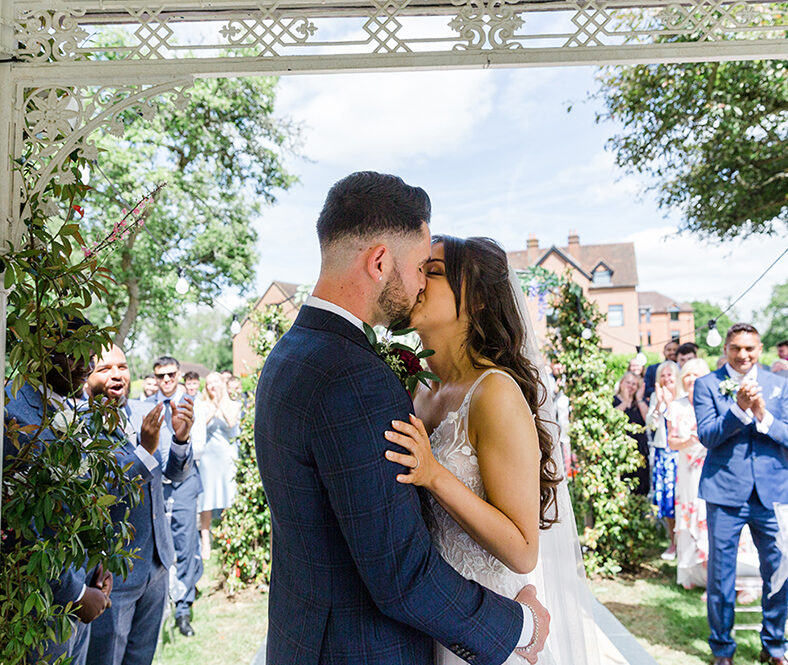 Guildford Manor Hotel – Tailored Wedding Packages