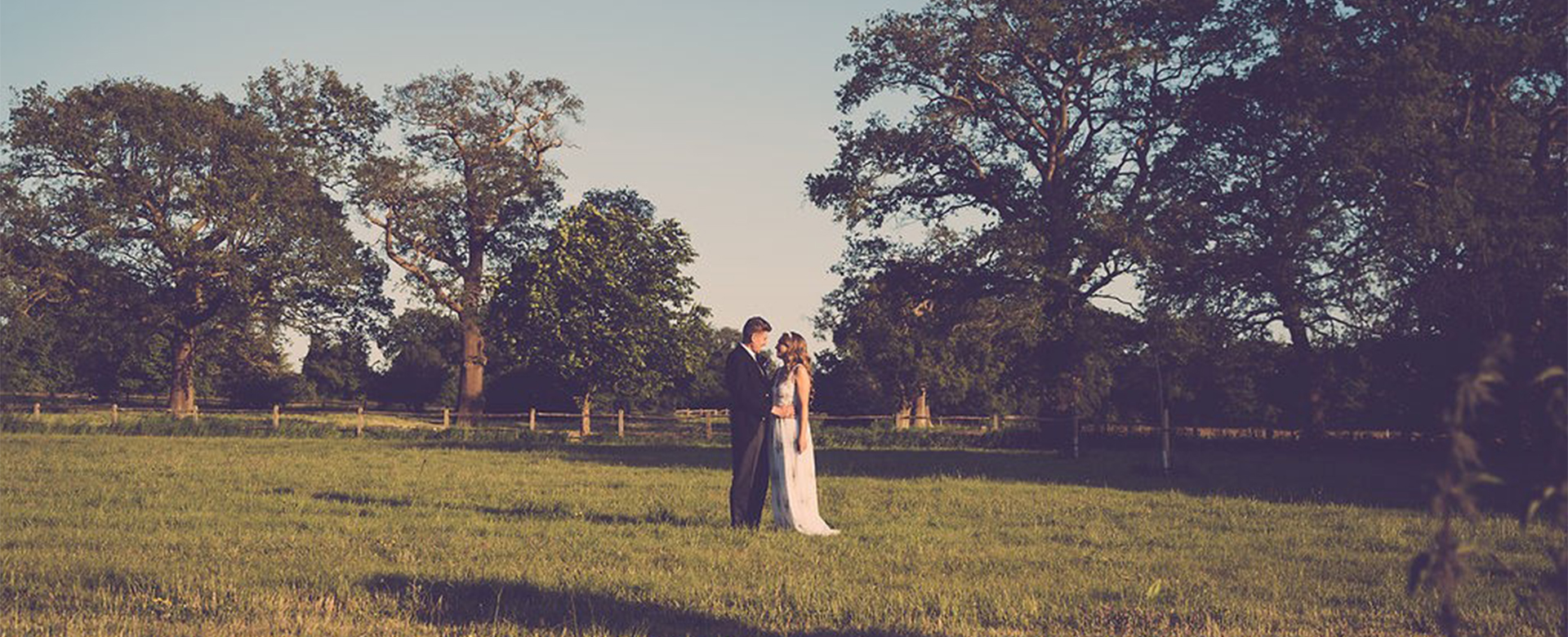 Guildford Manor Weddings – Surrounded by Gardens & Countryside Charm