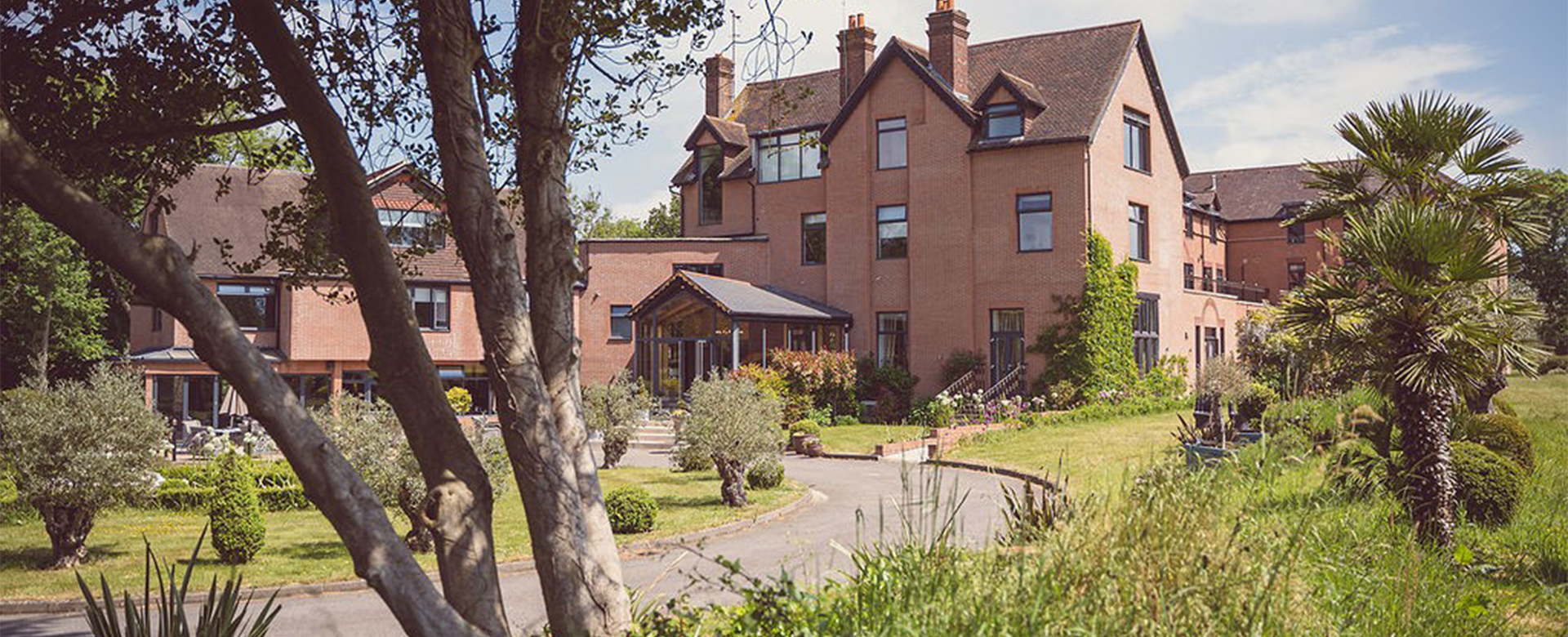 Hotel Rooms in Guildford with Spa & Countryside Views