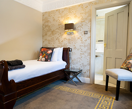Single Rooms at Guildford Manor Hotel